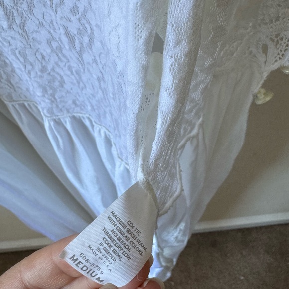 Cinema Etoile White Lace Nightie & Robe Set - Picture 10 of 11